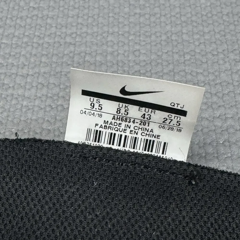 Nike excellent barely